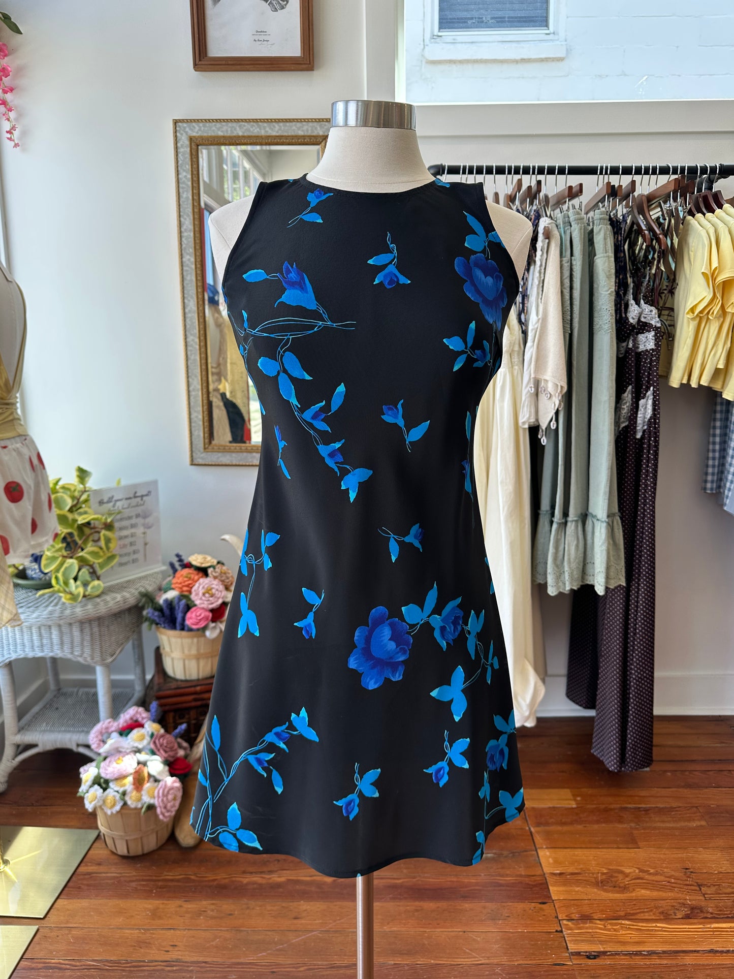 90's Blue & Black Floral Mini - Size 5/6