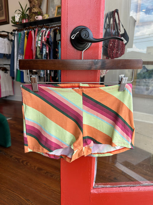Eunia Micro Short