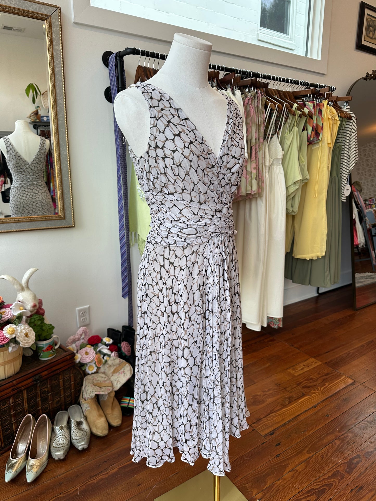90's 100% Silk Pebble Print Dress - 4