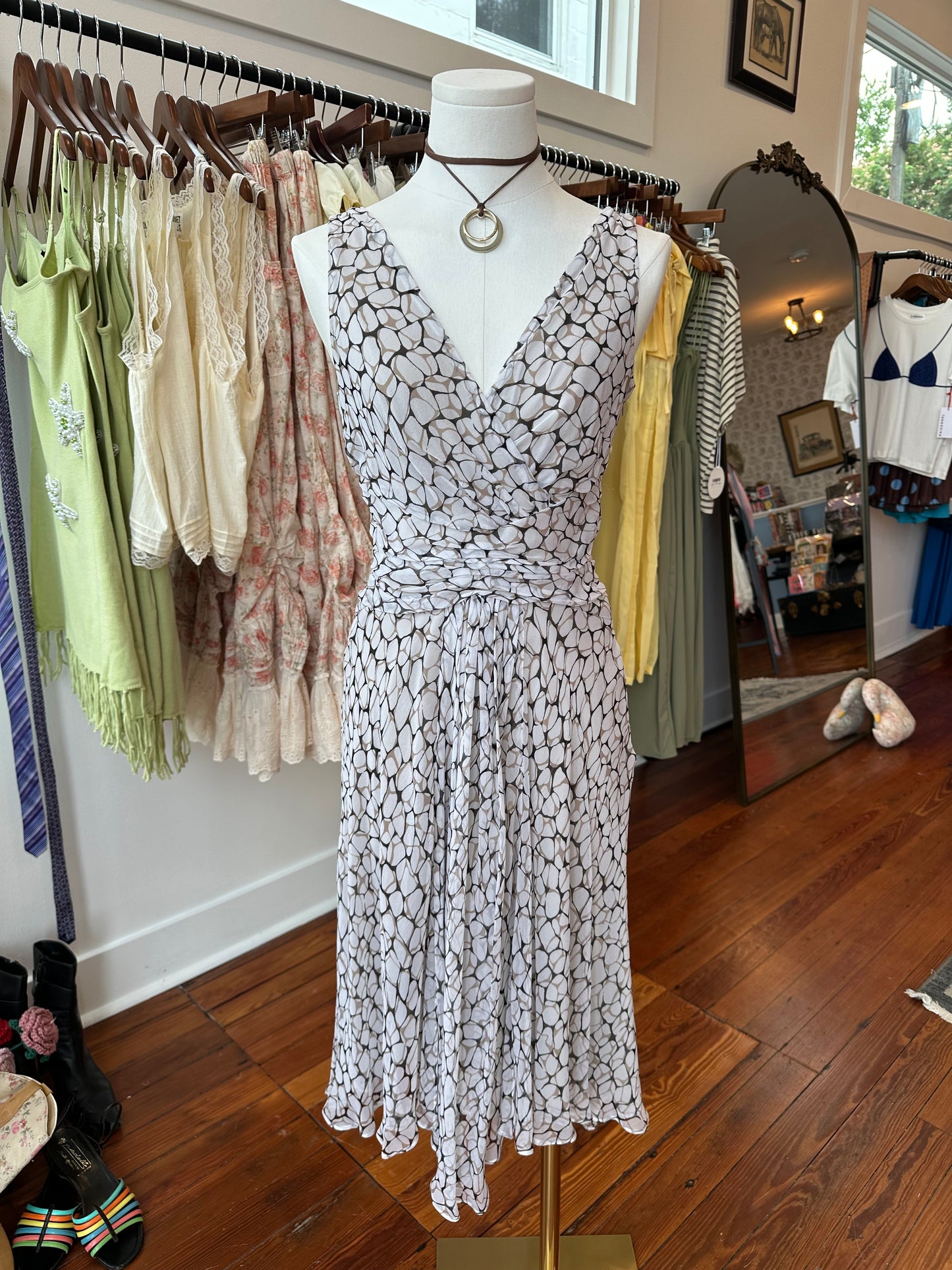 90's 100% Silk Pebble Print Dress - 4