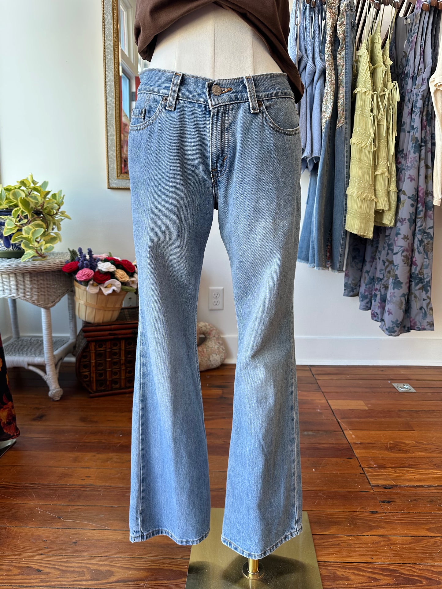 Y2K Flare Levis - Size 2