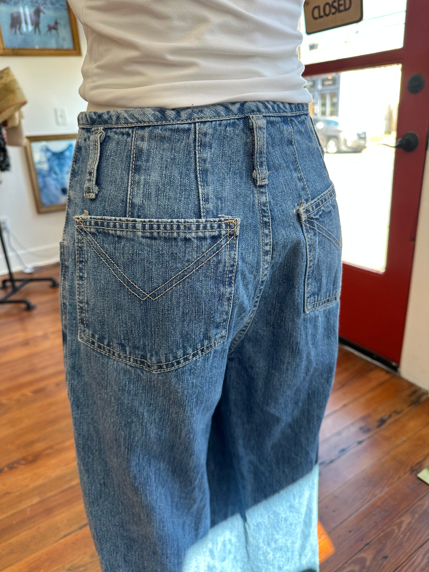 Vtg 90's Wide-Leg Jeans - 3/4