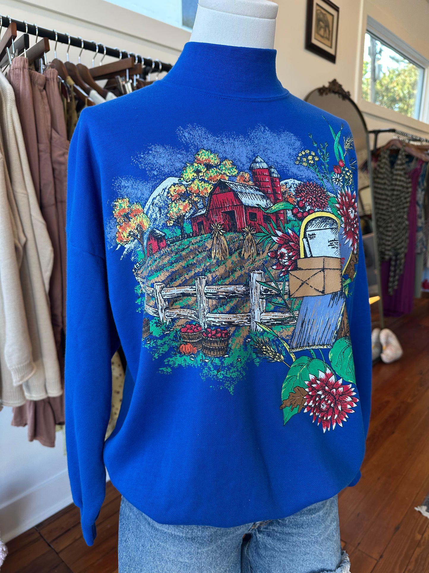 90's Farm Sweatshirt - MEDIUM