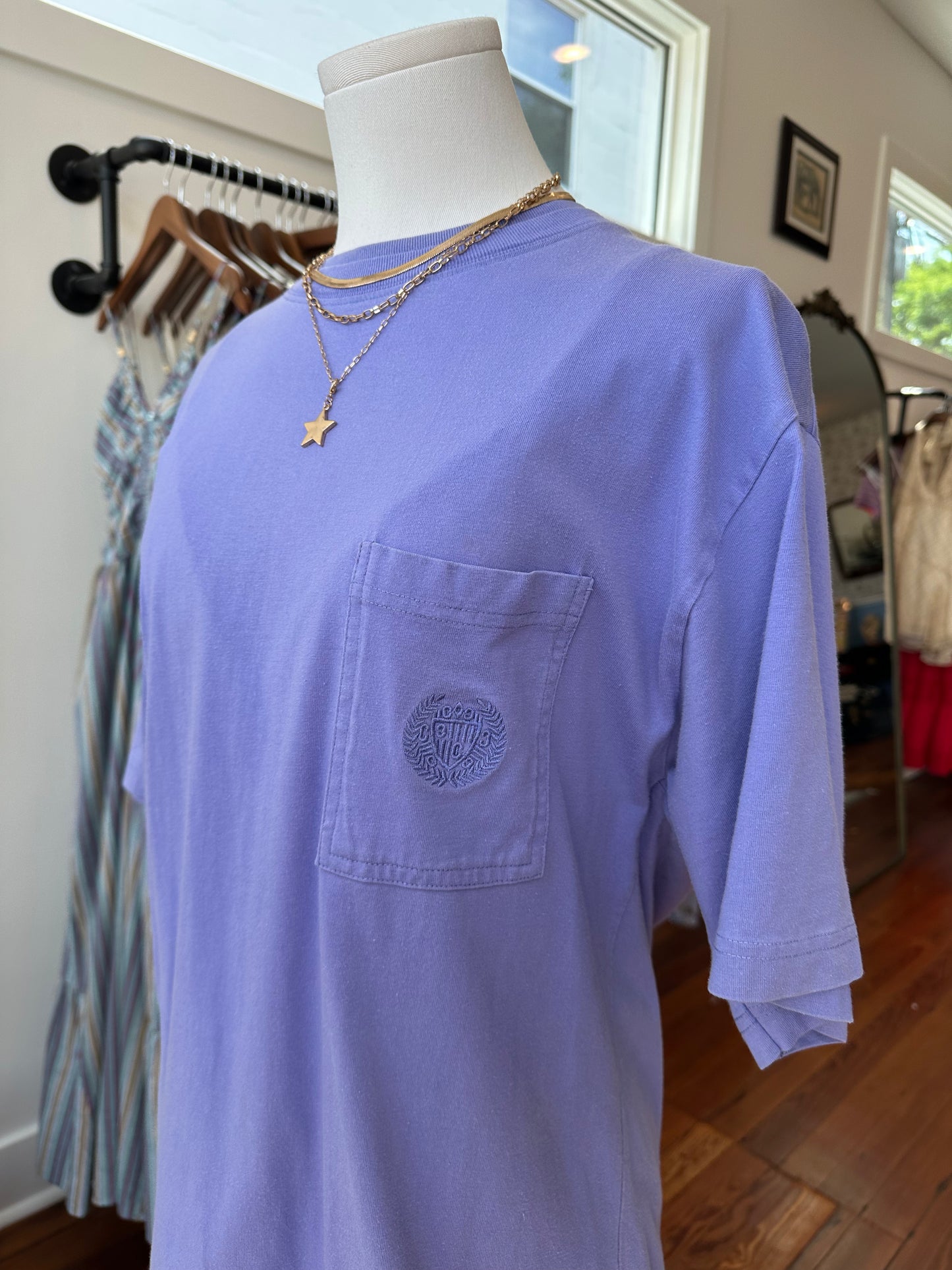 90's Embroidered Tee - MEDIUM