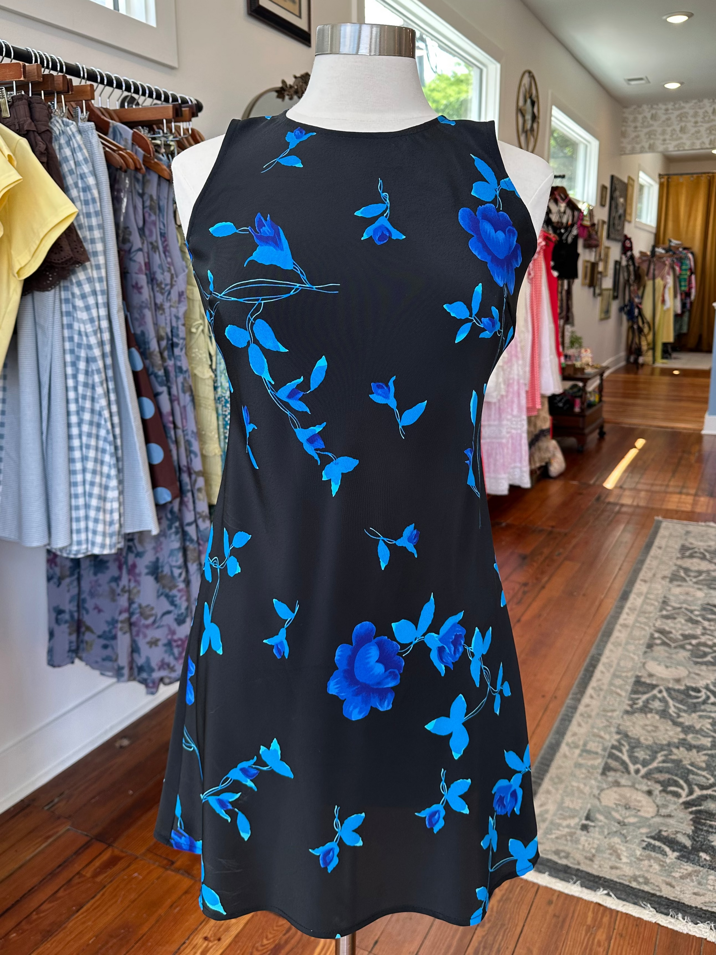90's Blue & Black Floral Mini - Size 5/6